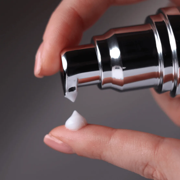 Зволожуючий крем з церамідами та фракціями канабісу AG SKIN Regular Moisturising Cream Cannabis 50 мл 558741 фото